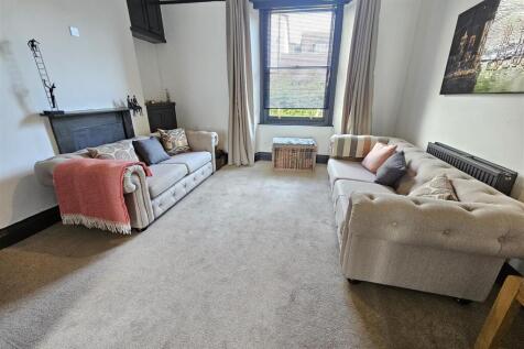 Sitting Room.jpg