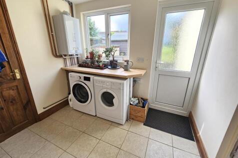 Utility Room.jpg