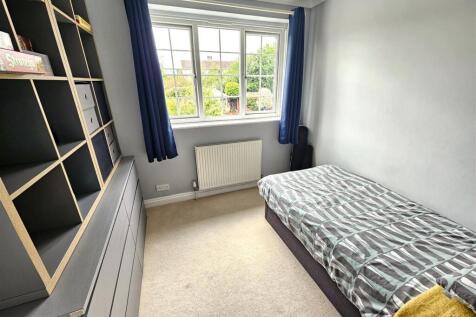 Bedroom 3.jpg