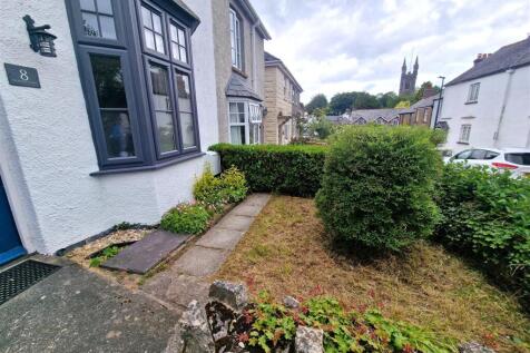 Front Garden.jpg