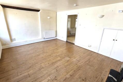 Living Room.jpg