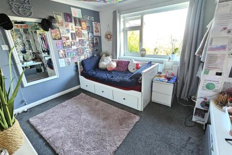Bedroom 3.jpg