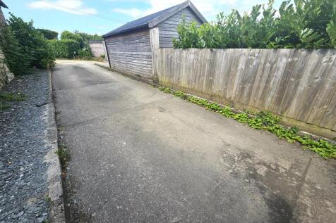Driveway.jpg