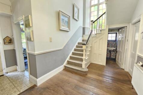 Entrance Hall.jpg