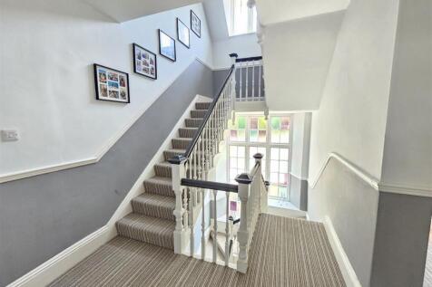 First Floor Landing.jpg