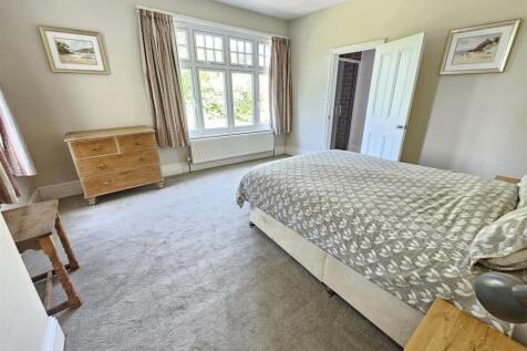 Bedroom 2.jpg