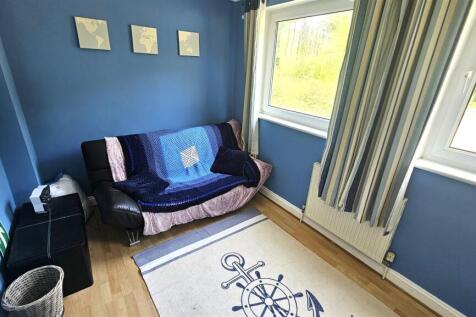 Bedroom 2.jpg