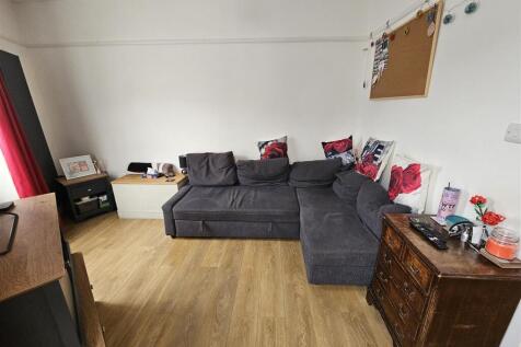 Living Room.jpg