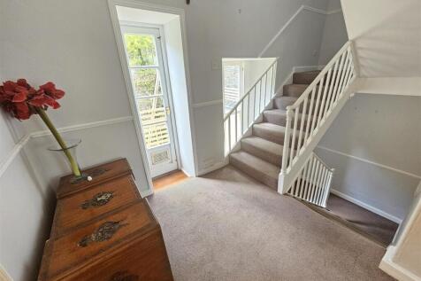 First Floor Landing.jpg