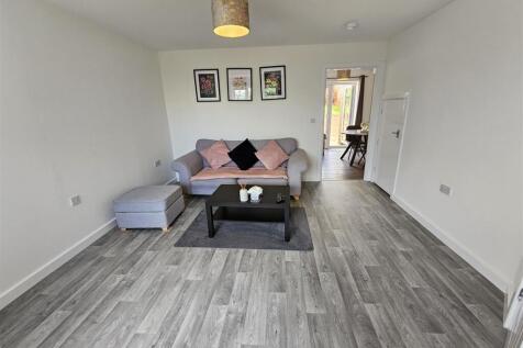 Living Room.jpg