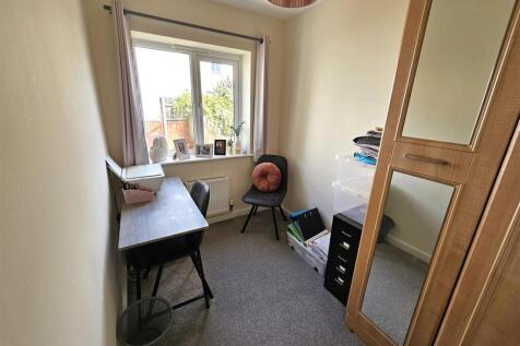 Bedroom 3.jpg