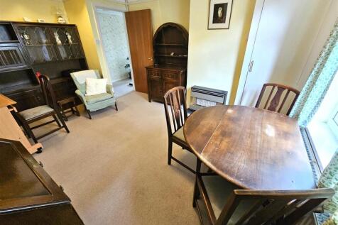 Dining Room (2).jpg