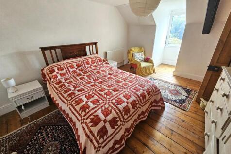 Bedroom 3.jpg