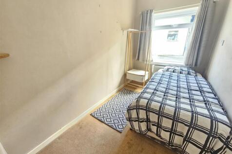 Bedroom 2.jpg