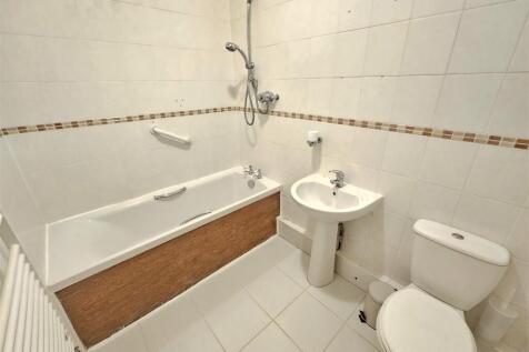 Bathroom.jpg