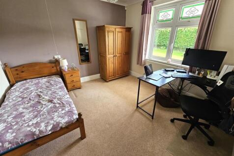 Bedroom 3.jpg