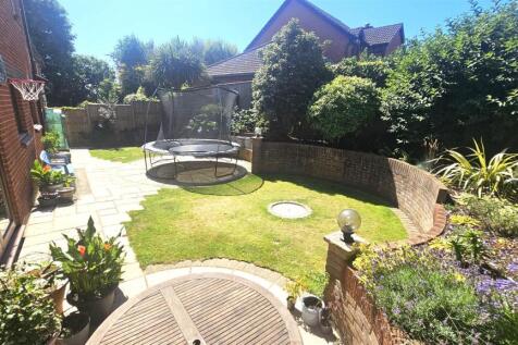 Further Garden.jpg
