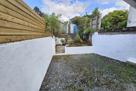 Rear Courtyard Garden.jpg
