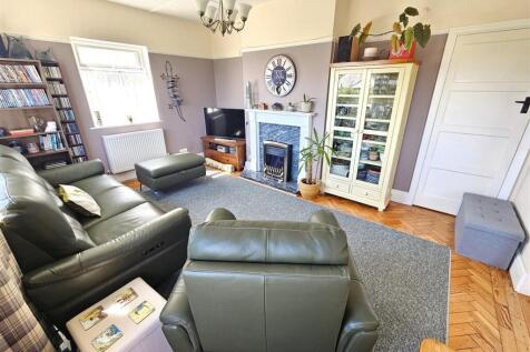 Sitting Room.jpg