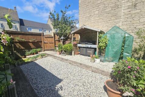 Rear Garden.jpg