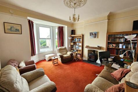 Sitting Room.jpg