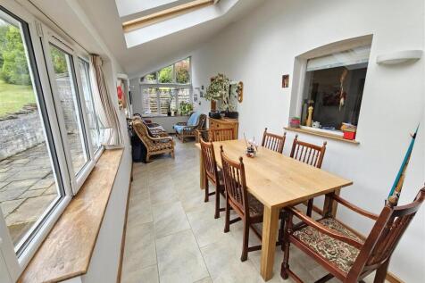 Garden Room.jpg