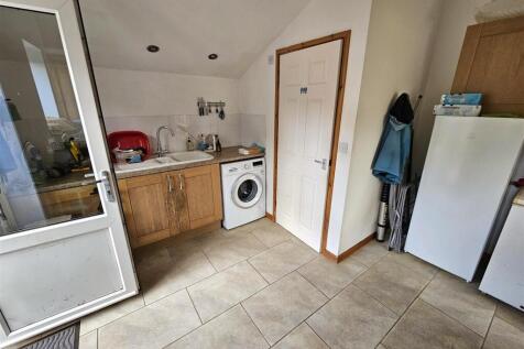 Utility Room.jpg
