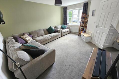 Living Room.jpg