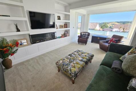 Sitting Room.jpg