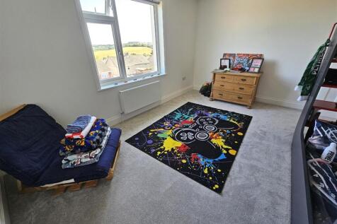 Bedroom 2.jpg