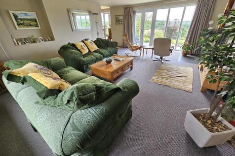 Sitting Room.jpg