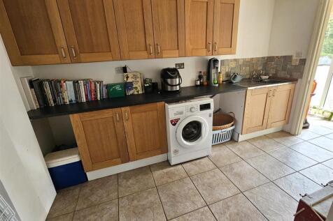 Utility Room.jpg