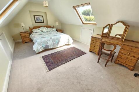Bedroom 2.jpg