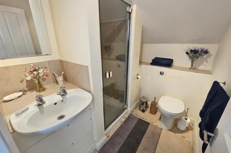 Shower Room.jpg