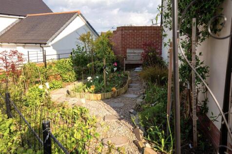 Garden to Side