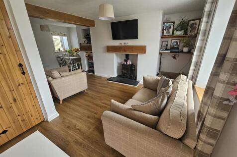 Living Room.jpg