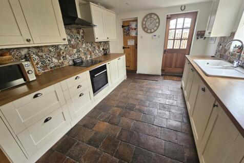 Kitchen.jpg