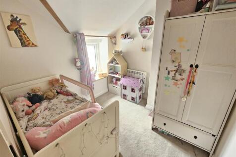 Bedroom 2.jpg