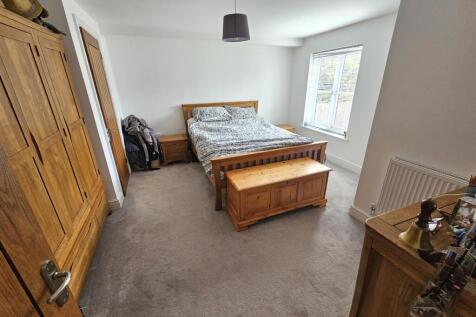 Bedroom 2.jpg