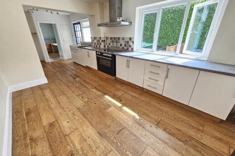 Kitchen Breakfast Room.jpg