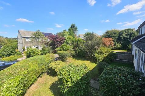 Front Gardens.jpg
