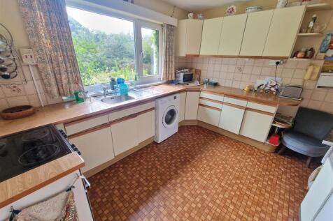 Kitchen Breakfast Room.jpg