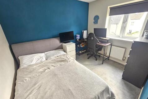Bedroom 2.jpg
