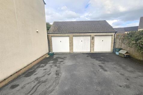 Garage and Parking.jpg