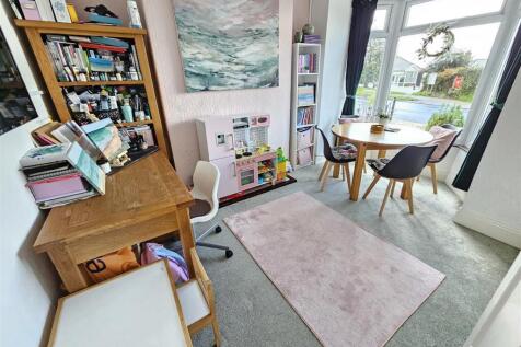 Dining Room.jpg
