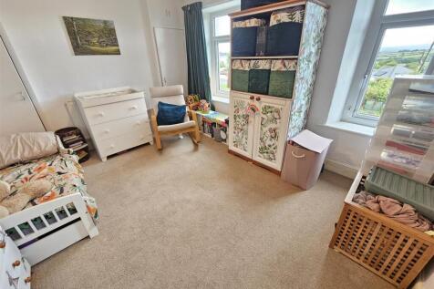 Bedroom 2.jpg