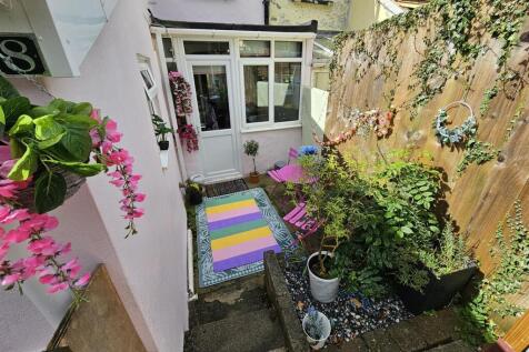 Rear Courtyard.jpg