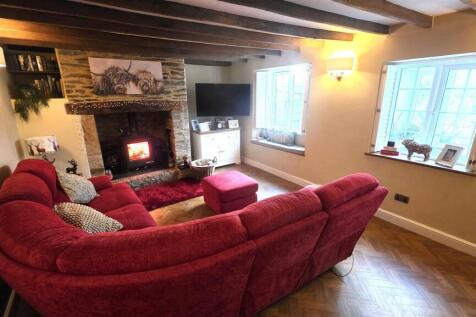 NEW FURTHER LIVING ROOM.jpg