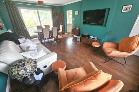 Living-Dining Room (2).jpg