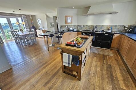 Kitchen Dining Room.jpg